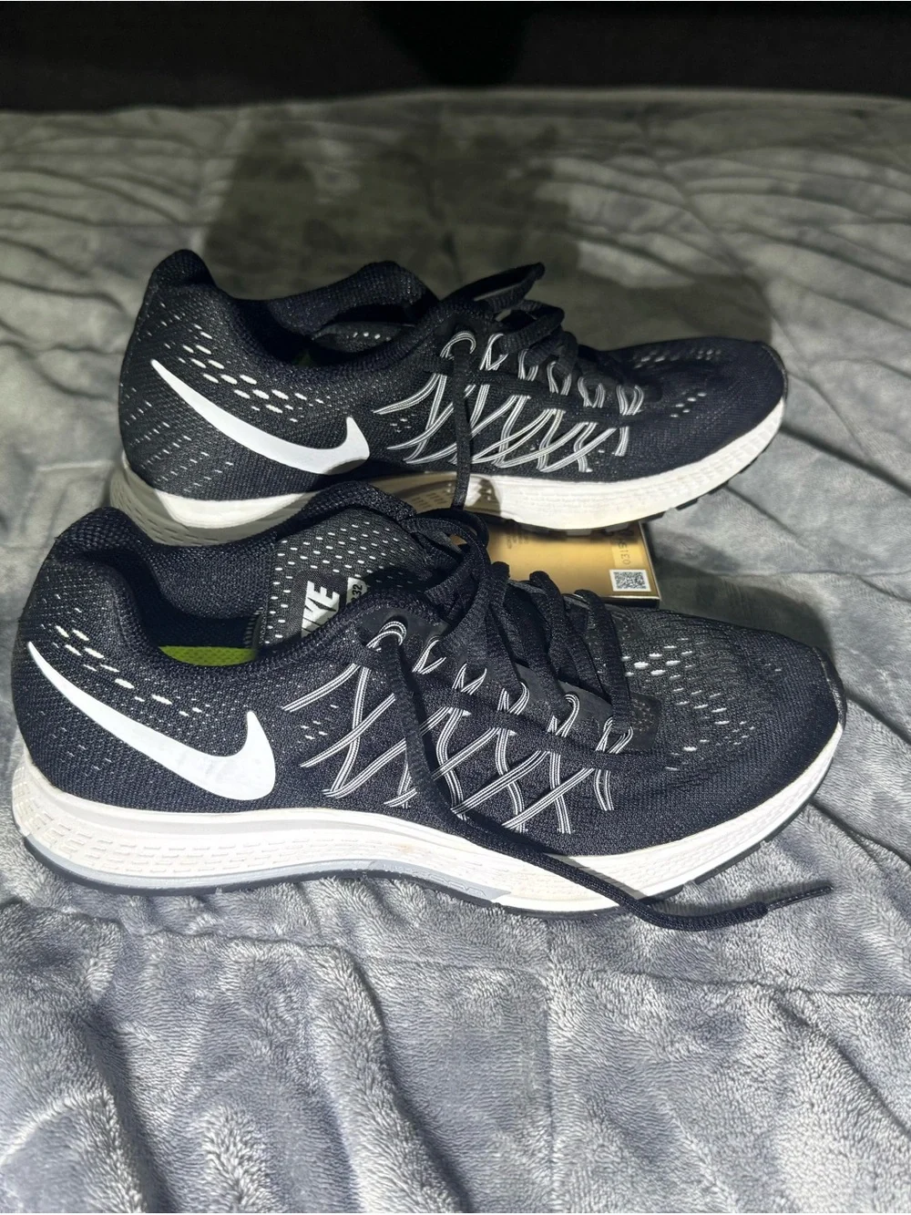 Nike Black and Neon Yellow Zoom Pegasus 32 Sneakers